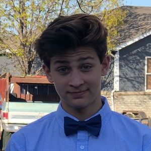 Meet your Posher, Juanito